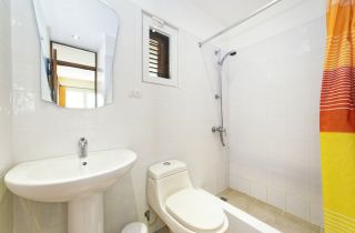 Hotel Las Palmeras Sosua room bathroom